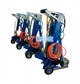 Container hoist system hydraulic lift jacks